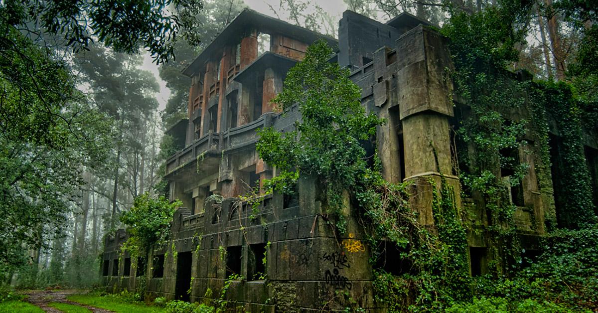 Lugares abandonados de España  Sanatorio_Cesuras_Facebook